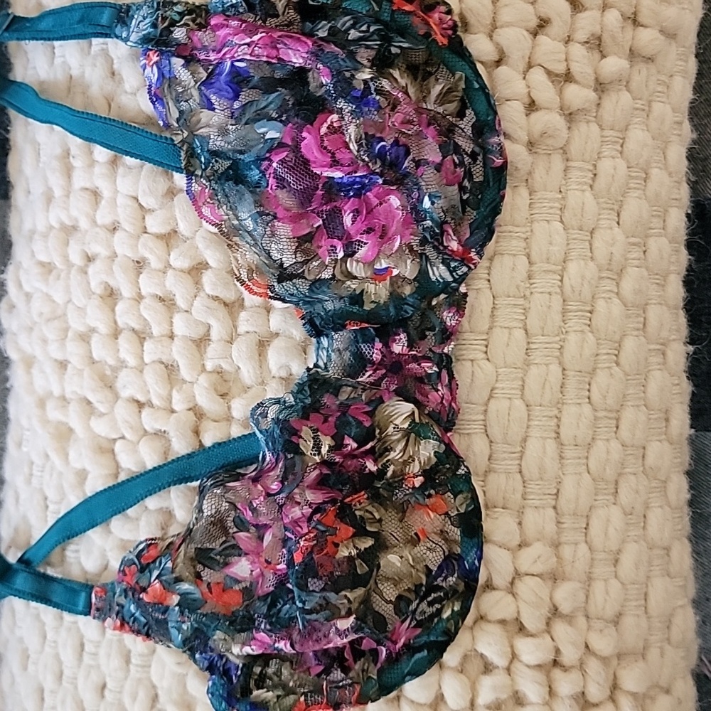 Lily of France/Warners Underwire Bras - Picture 3 of 4